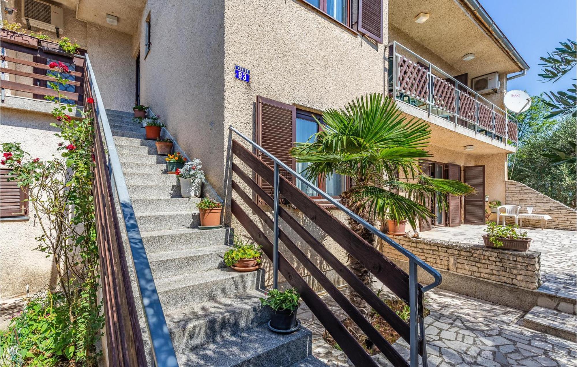Awesome Apartment In Medulin With Kitchen מראה חיצוני תמונה