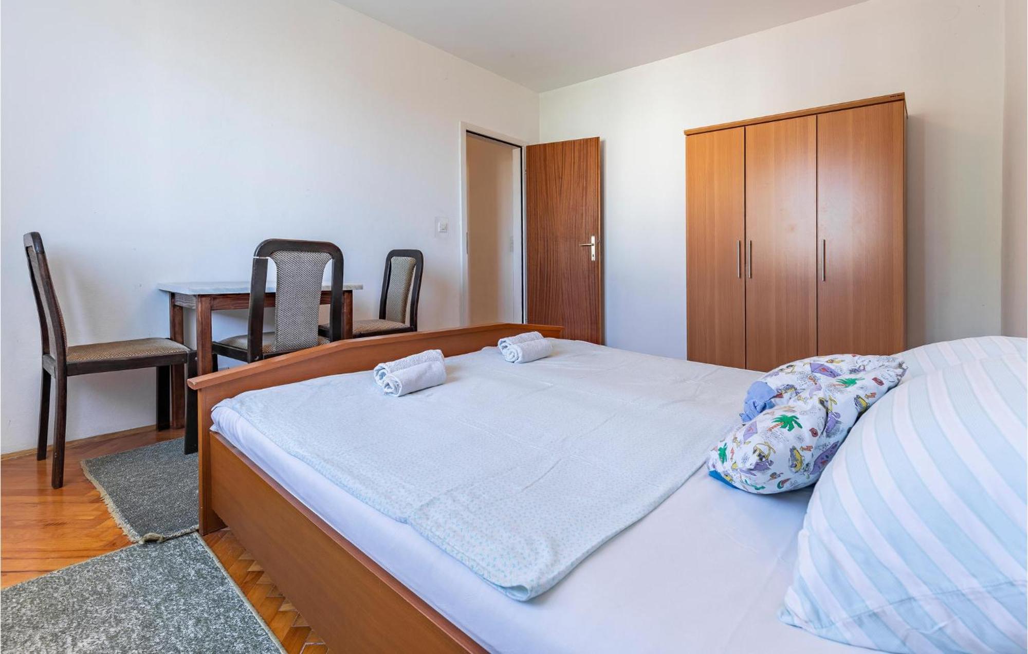 Awesome Apartment In Medulin With Kitchen מראה חיצוני תמונה